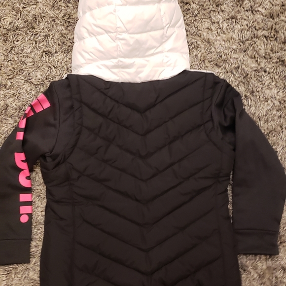 Nike girls coat - Picture 3 of 6